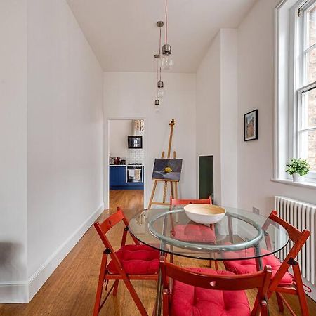 Luxury 2 Bed Apartment In The Heart Of Честер Екстер'єр фото